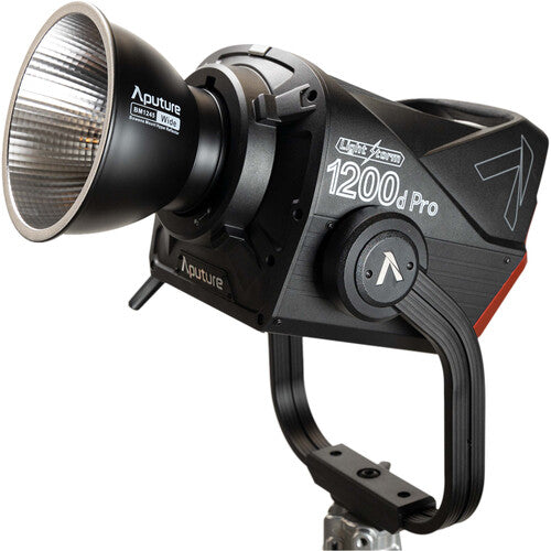thumbnail interactive-video image 1 of Neutrik Power Cable For LS 1200d Pro (6m) 1 of 10