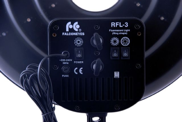 Falcon Eyes RFL-3 Ring Light